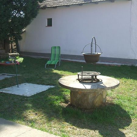 Abádszalók Feherszeker Apartmanok מראה חיצוני תמונה