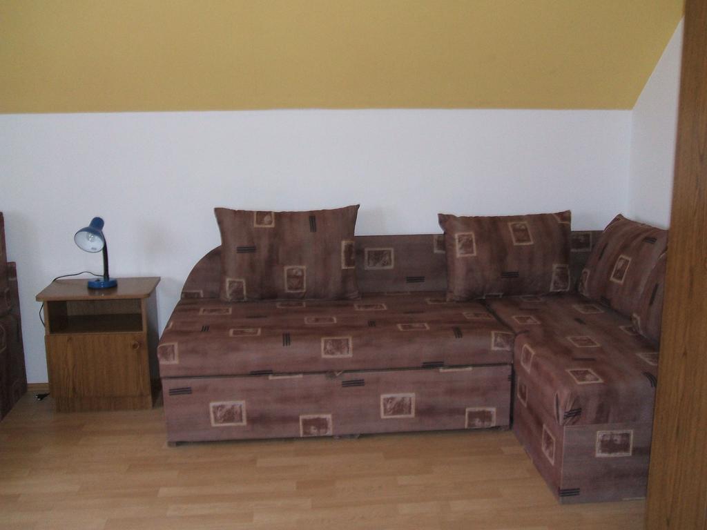 Abádszalók Feherszeker Apartmanok חדר תמונה