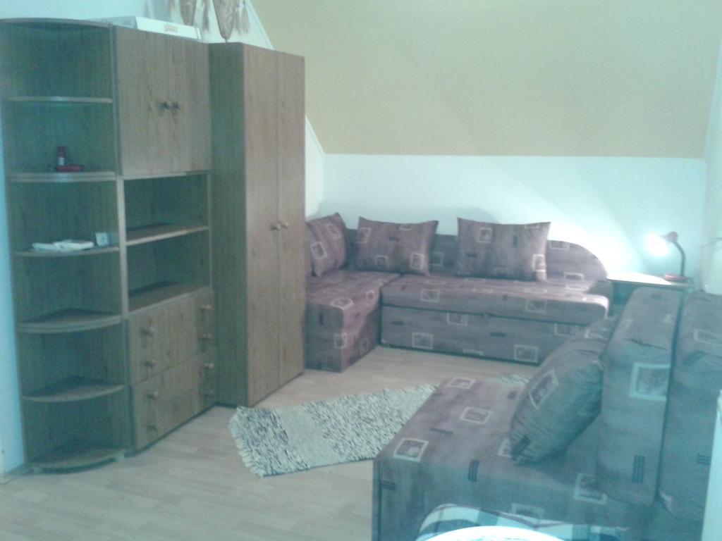 Abádszalók Feherszeker Apartmanok חדר תמונה