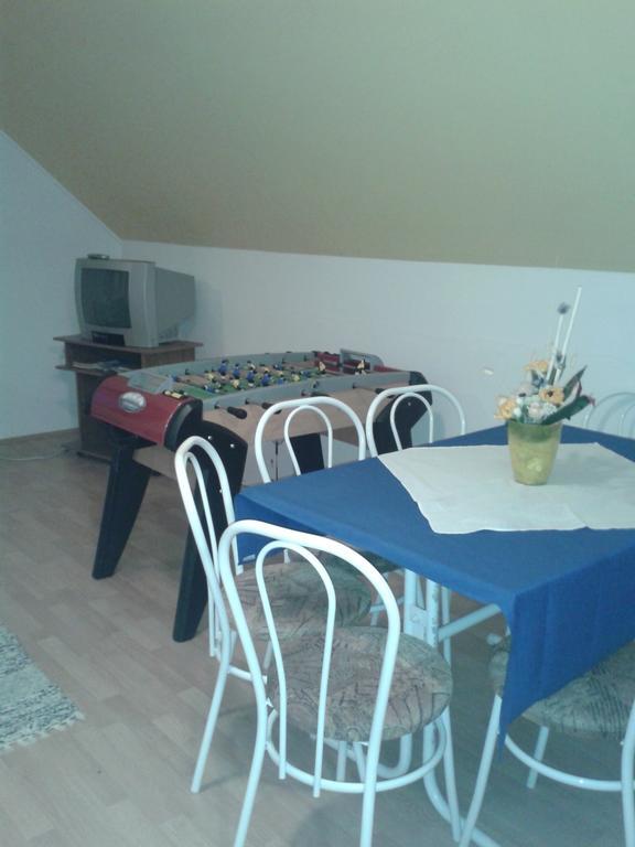 Abádszalók Feherszeker Apartmanok חדר תמונה